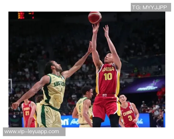 旧金山大学首战迎战犹他州大学王俊杰首发赵维伦替补出场 旧金山大学首战迎战犹他州大学王俊杰首发赵维伦替补出场