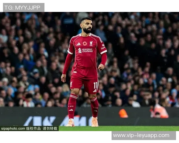 斯洛特换人引发争议远藤航替换被批评萨拉赫应当下场调整 斯洛特换人引发争议远藤航替换被批评萨拉赫应当下场调整