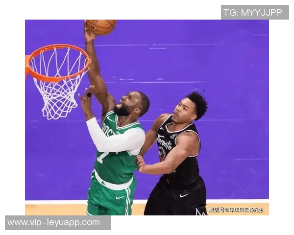 猛龙主帅称赞英格拉姆在攻防两端的出色表现与防守位置的准确性 猛龙主帅称赞英格拉姆在攻防两端的出色表现与防守位置的准确性