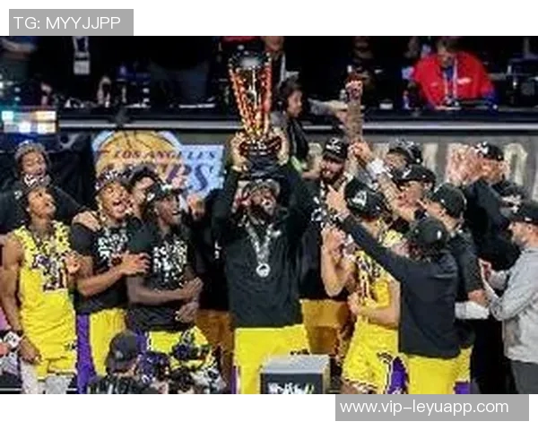 湖人雄鹿同为2胜2负NBA杯冠军次年小组赛双双出局 湖人雄鹿同为2胜2负NBA杯冠军次年小组赛双双出局